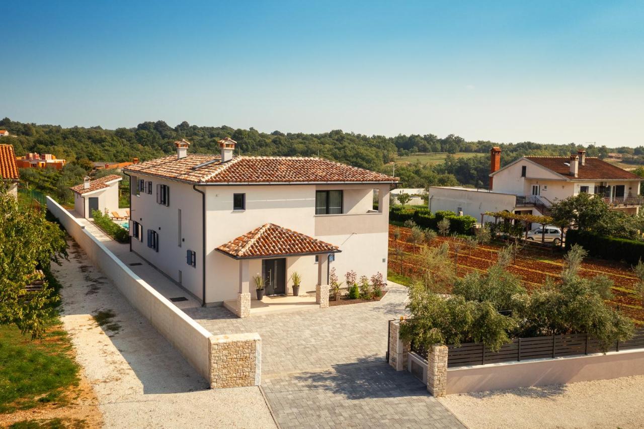 Villa Rozhica Svetvinčenat Екстериор снимка