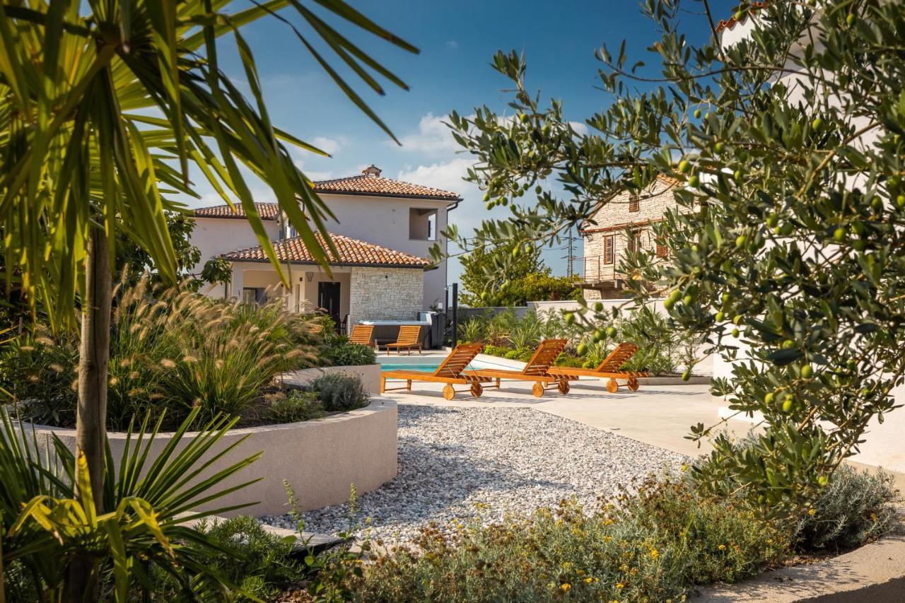 Villa Rozhica Svetvinčenat Екстериор снимка