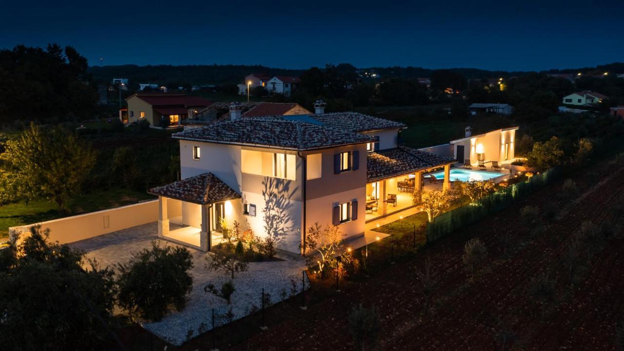 Villa Rozhica Svetvinčenat Екстериор снимка